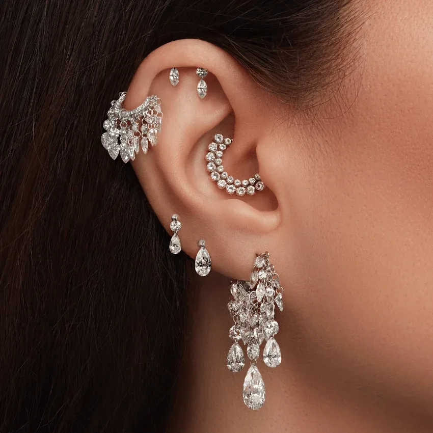 Grand Pear Floating Diamond Tassel