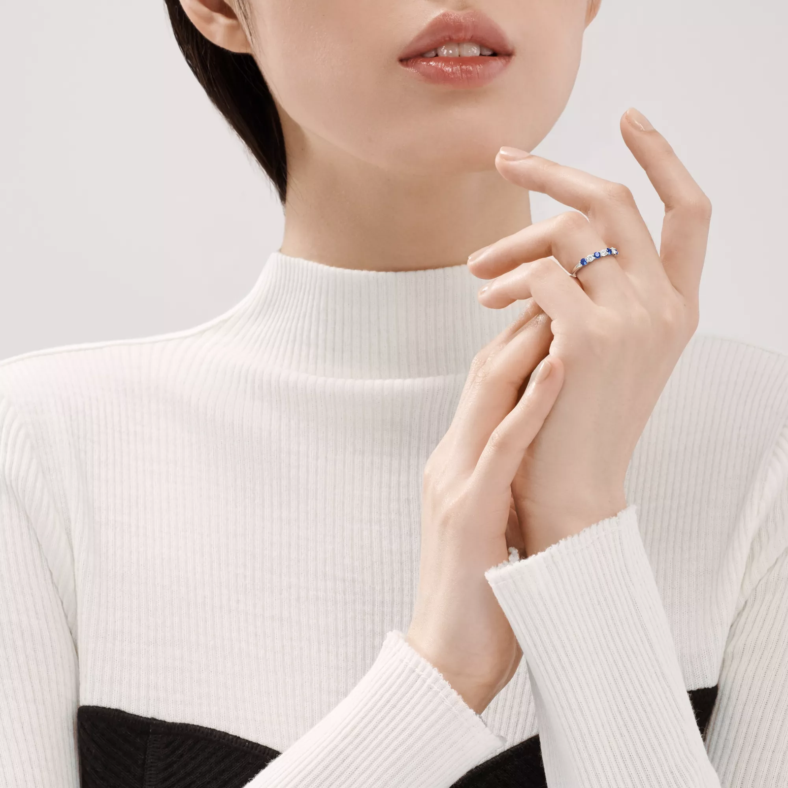 Band Ring in Platinum with a Half-Circle of Sapphires & Diamonds