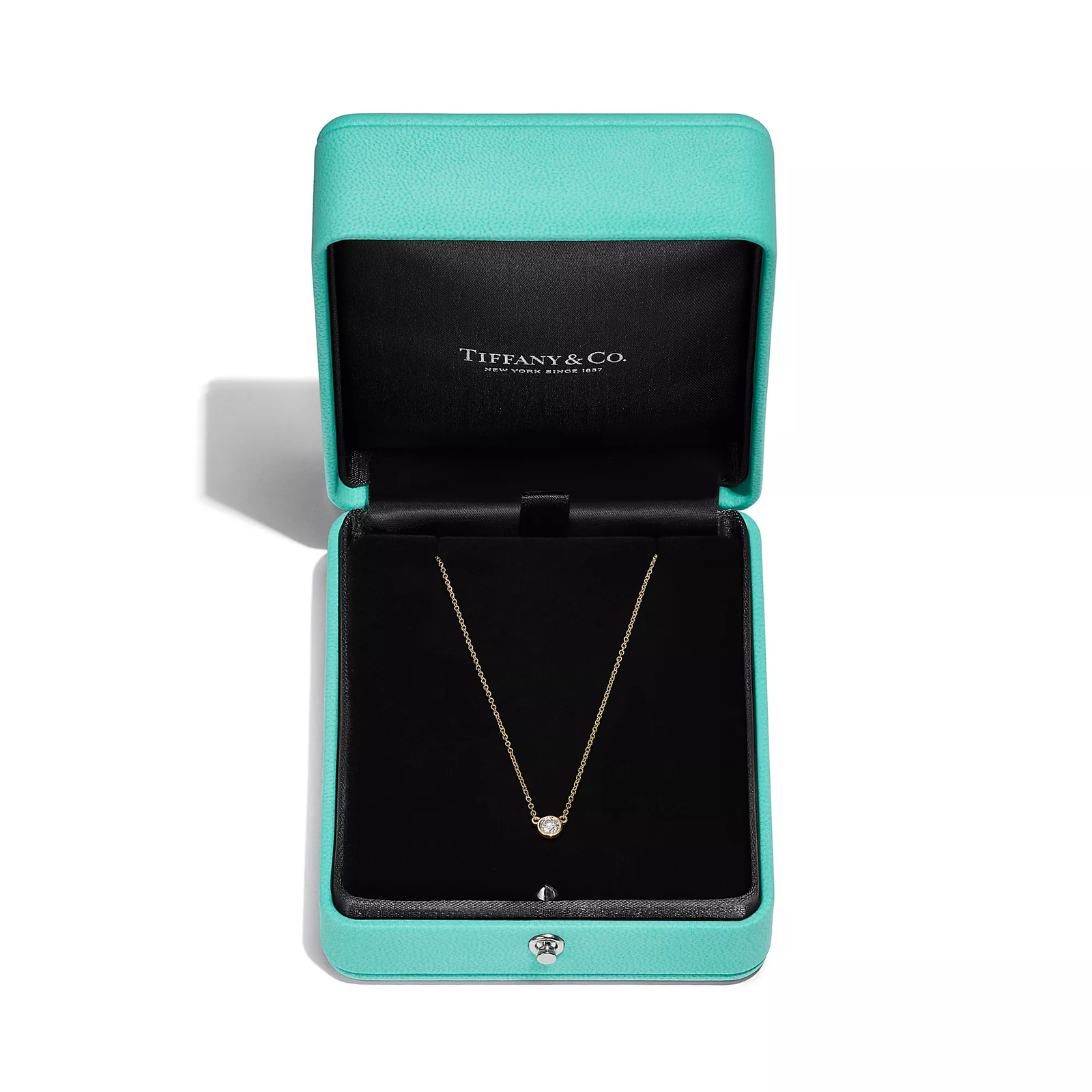 Diamonds by the Yard Single Diamond Pendant in Yellow Gold