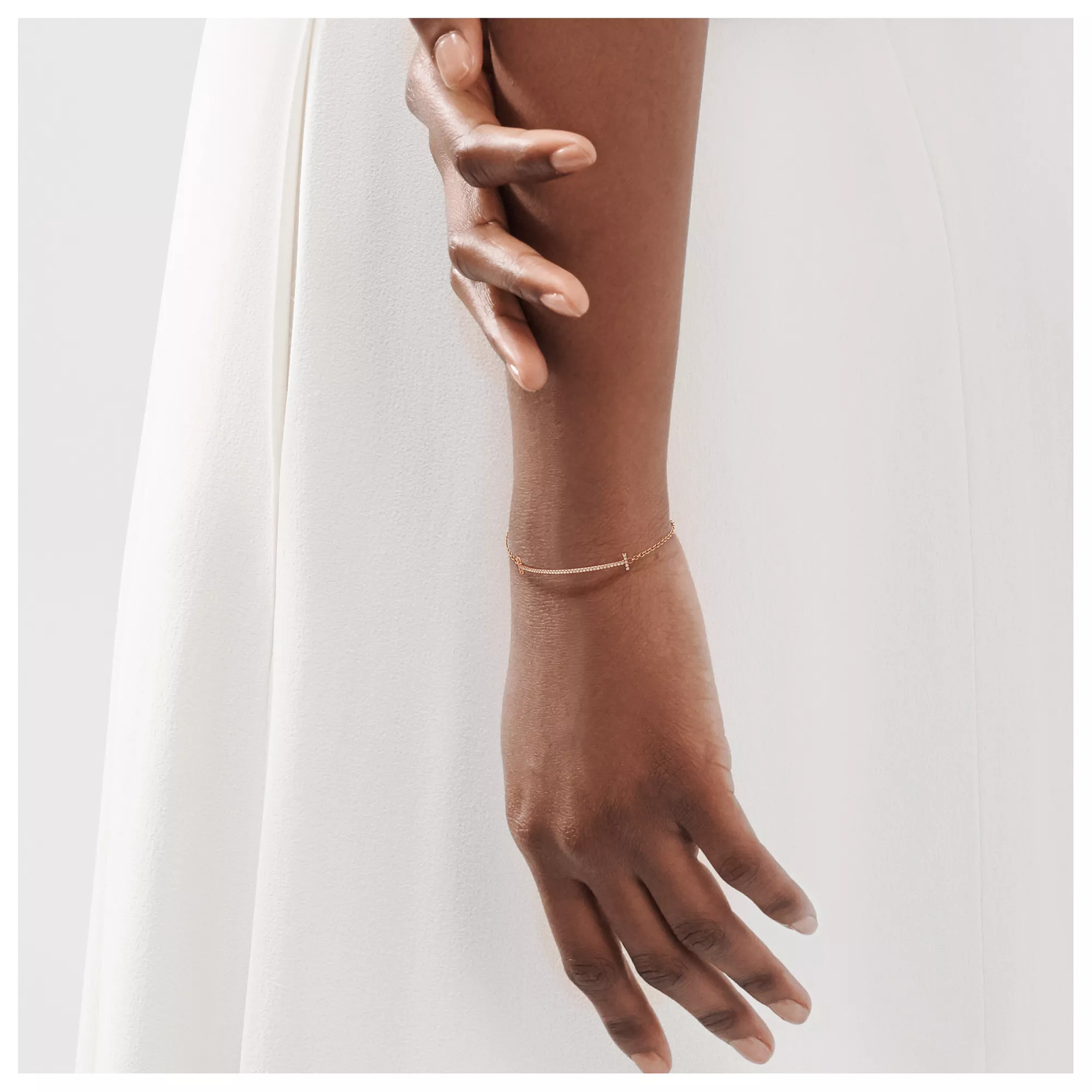 Smile Bracelet in Rose Gold with Diamonds