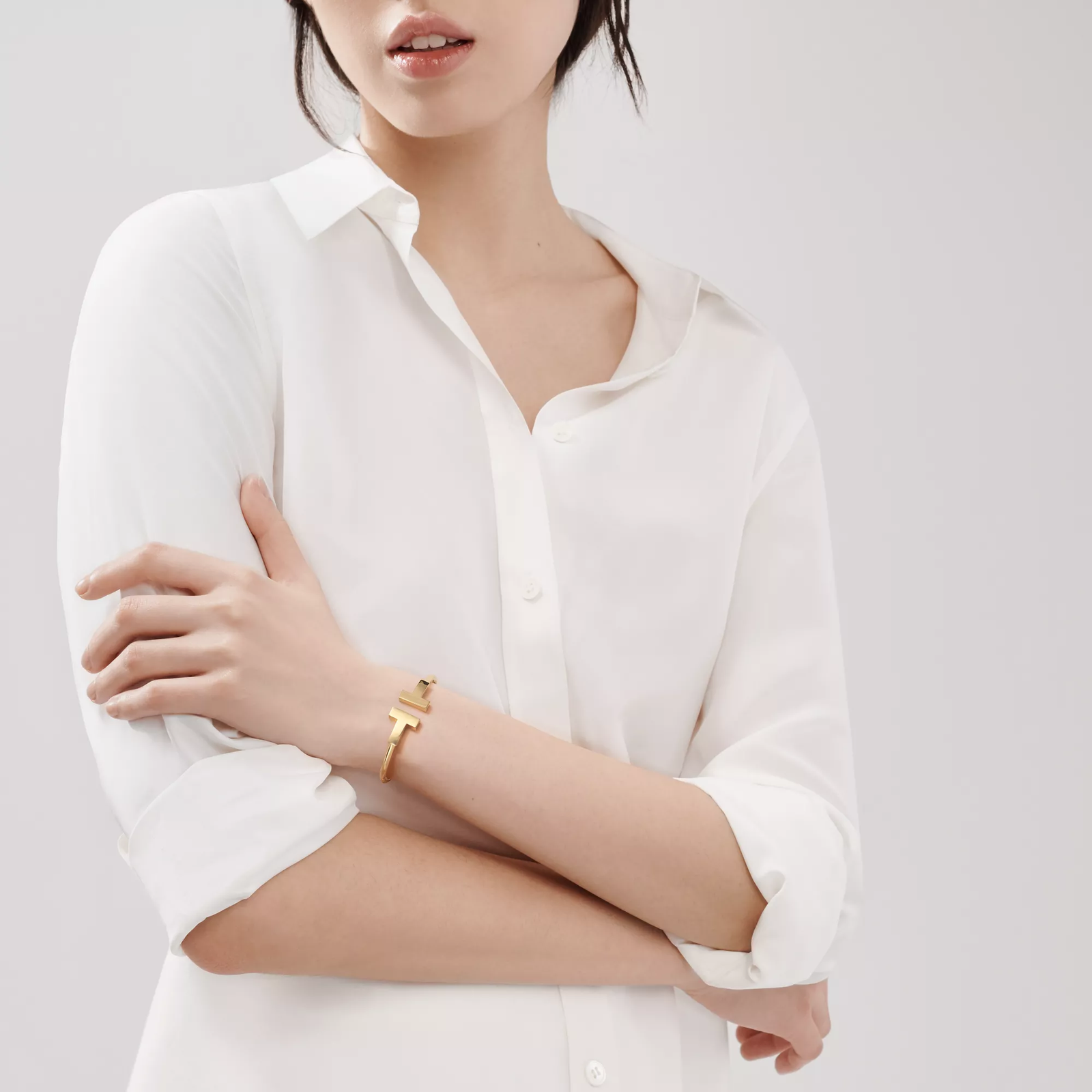 Wide Wire Bracelet in Yellow Gold
