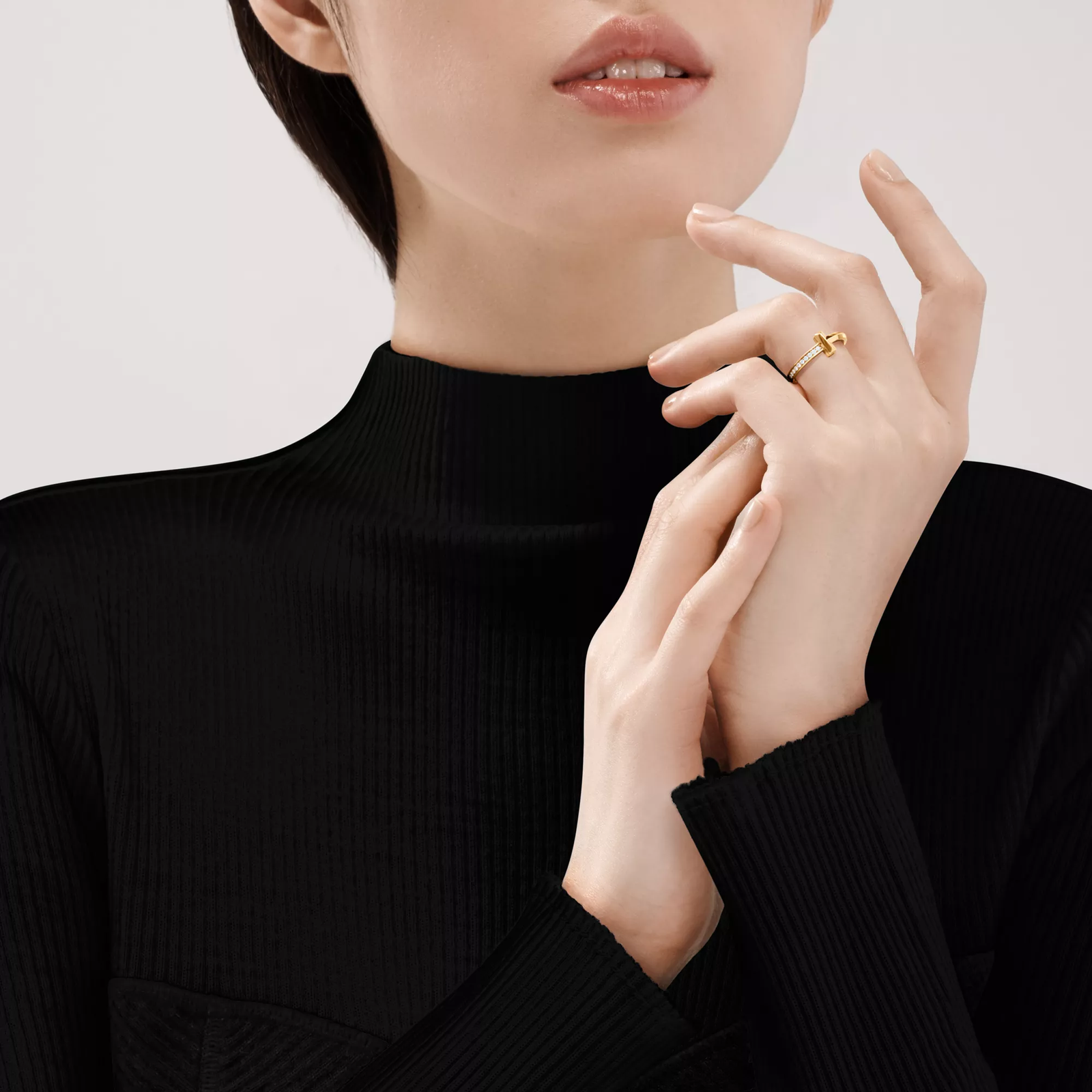 T1 Ring in Yellow Gold with Diamonds