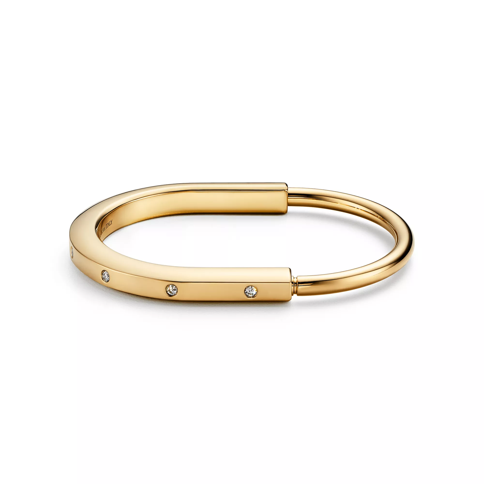 Bangle in Yellow Gold with Diamond Accents