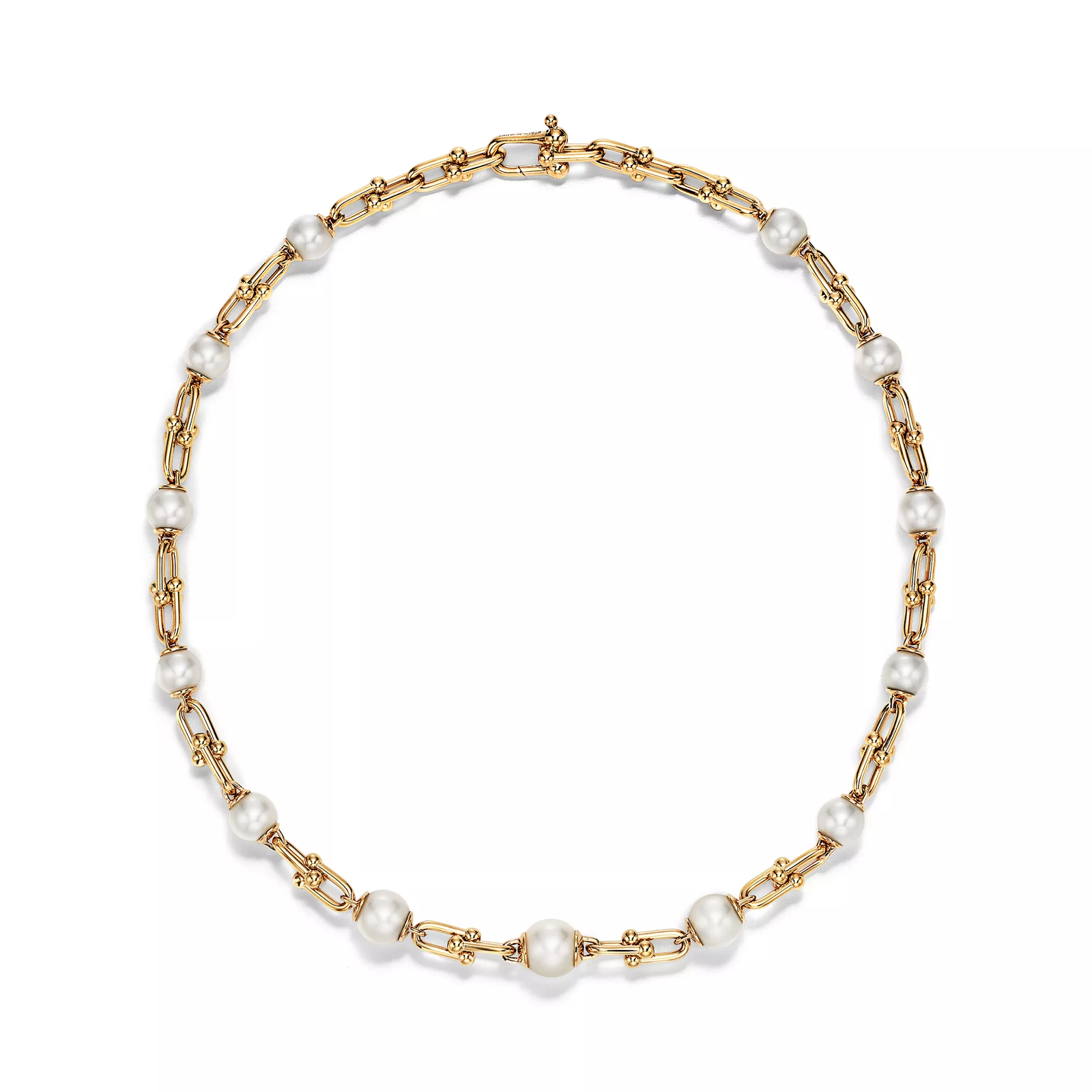 Graduated Link Necklace in Yellow Gold with Freshwater Pearls