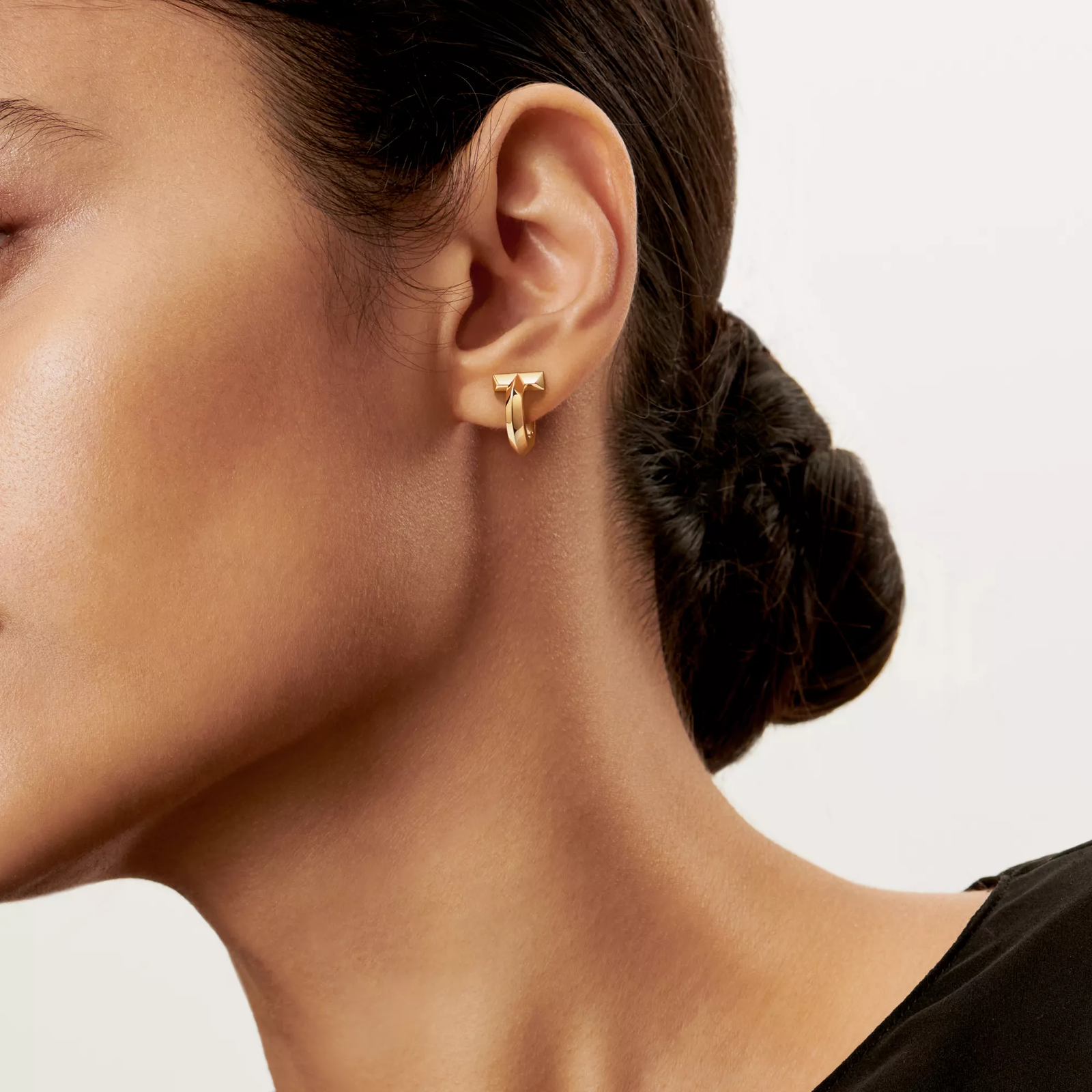 T1 Hoop Earrings in Yellow Gold