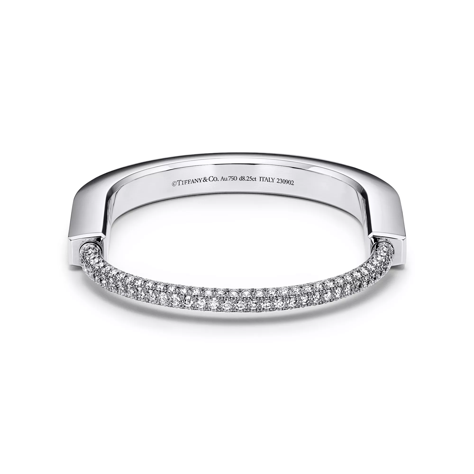 Bangle in White Gold with Baguette and Pave Diamonds