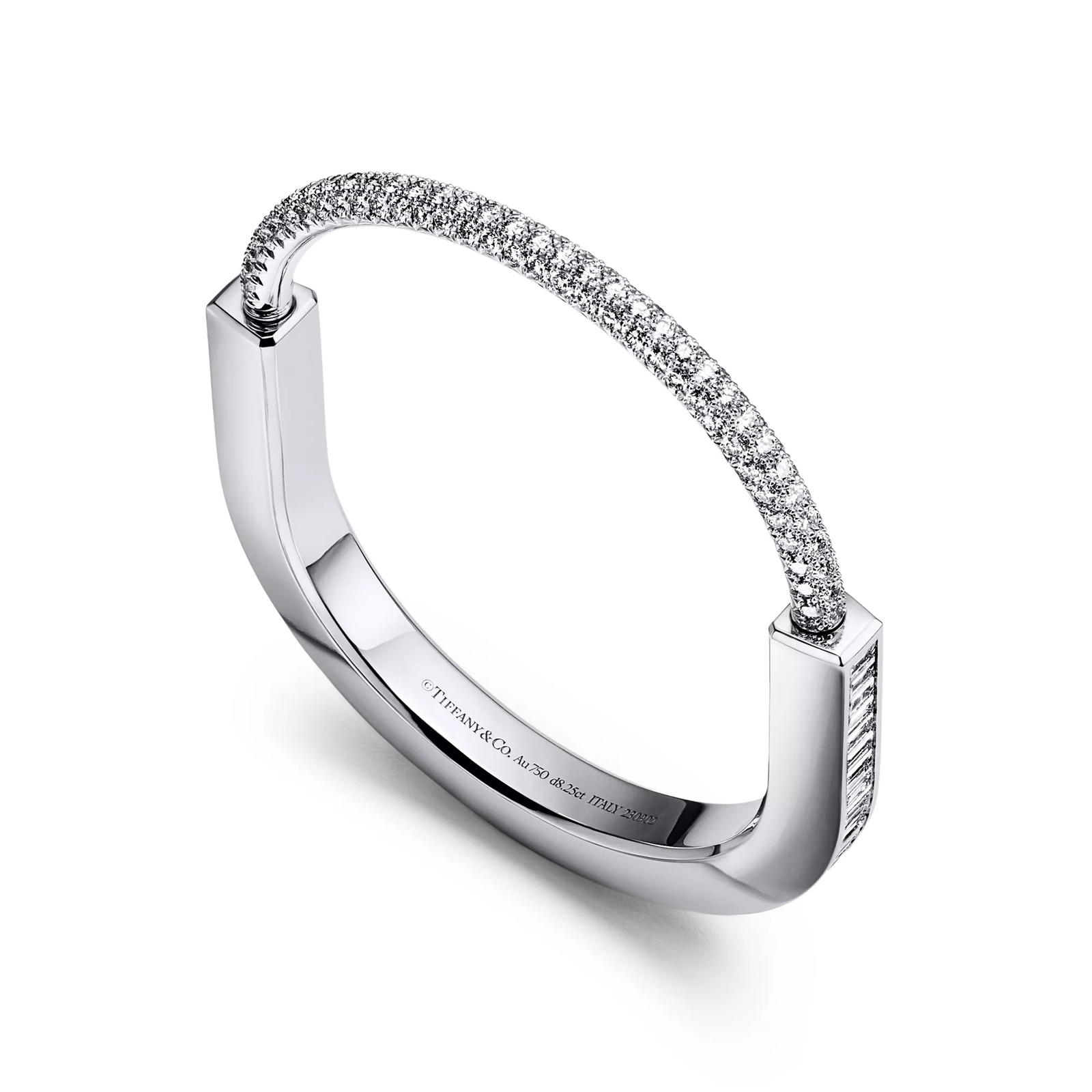 Bangle in White Gold with Baguette and Pave Diamonds