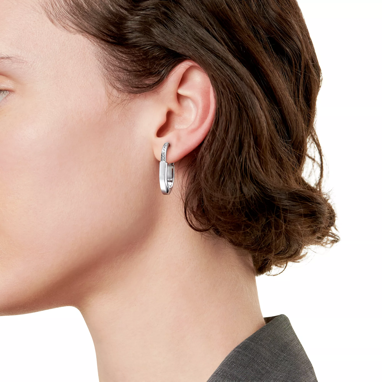 Earrings in White Gold with Diamonds, Medium