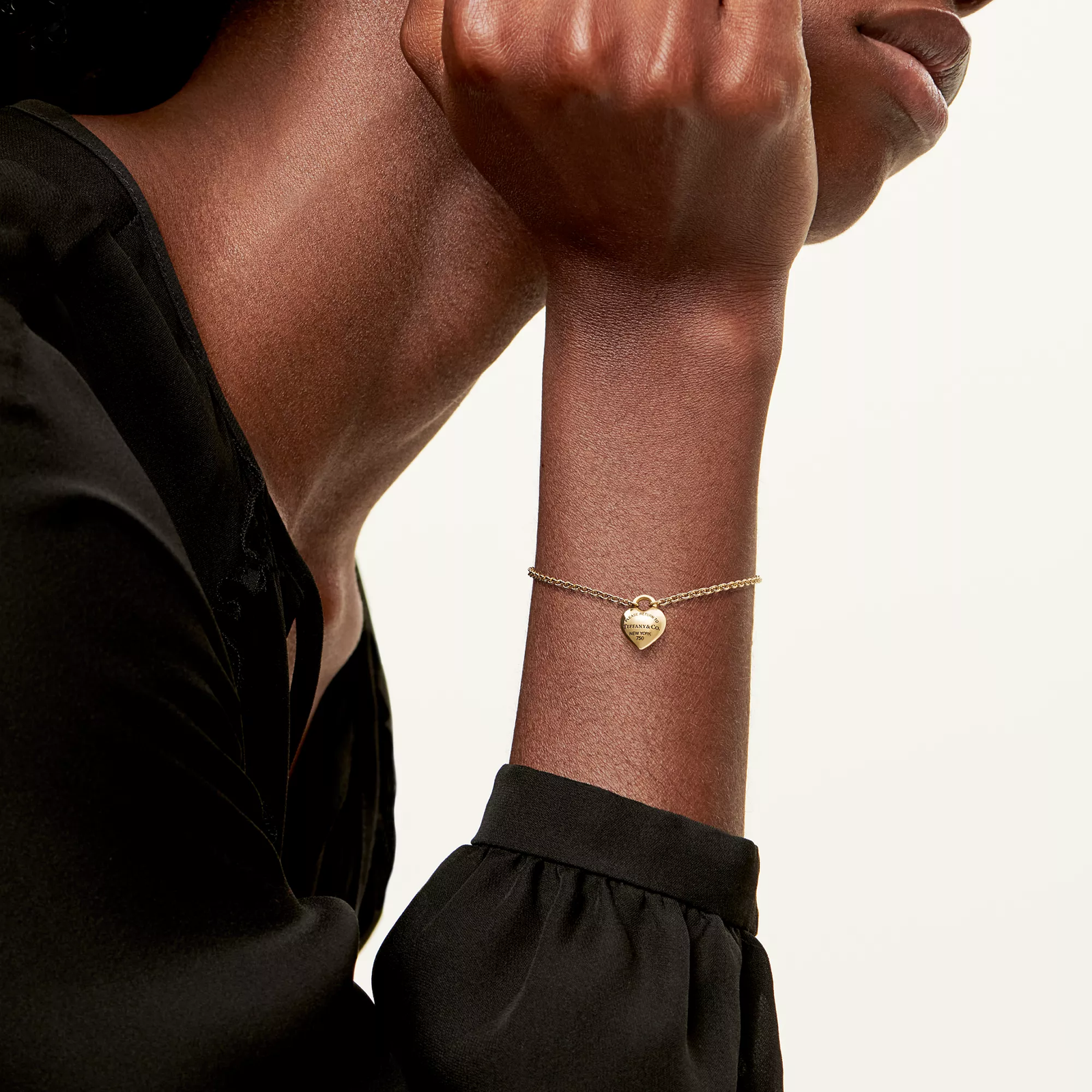 Full Heart Bracelet in Yellow Gold