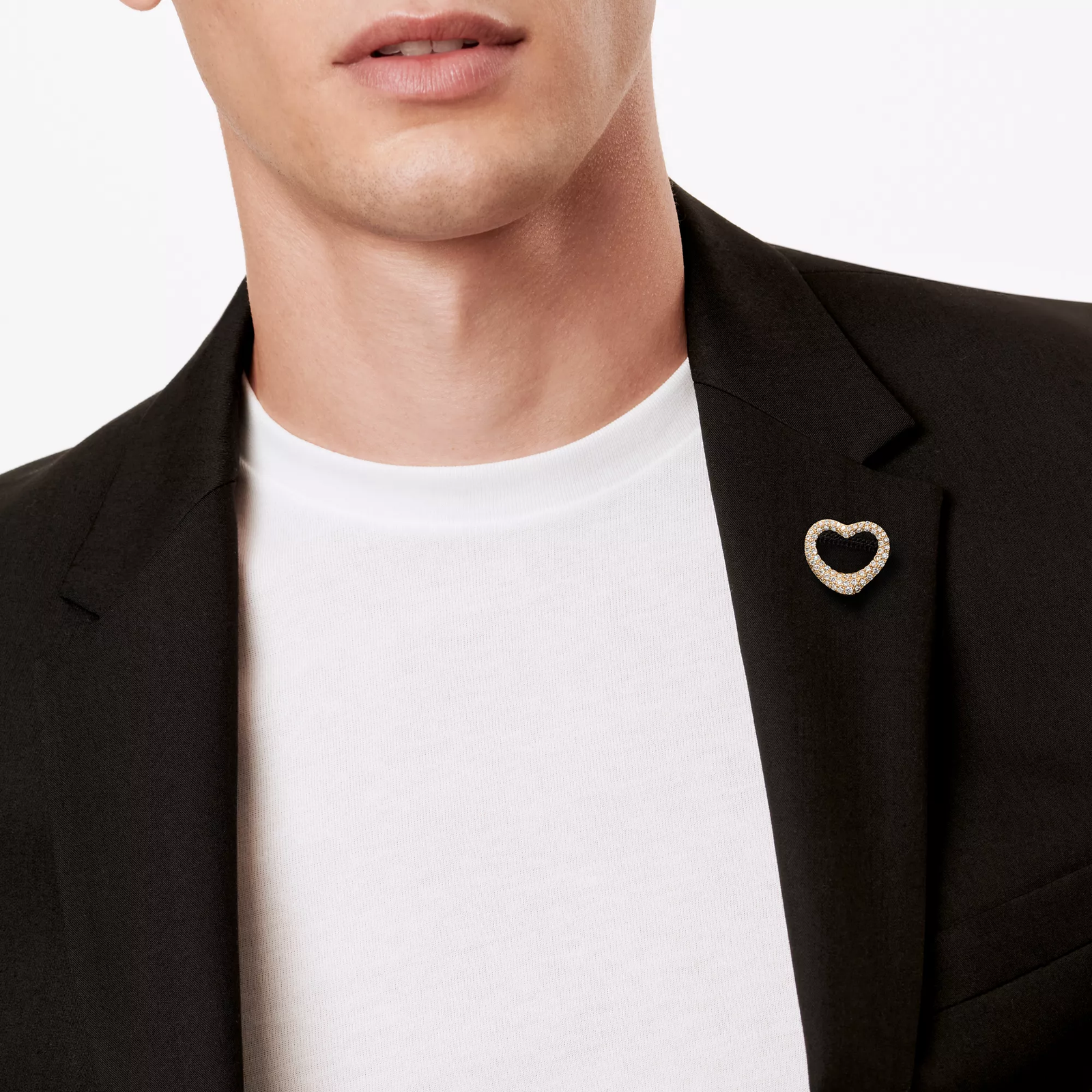 Open Heart Brooch in Yellow Gold with Pave Diamonds