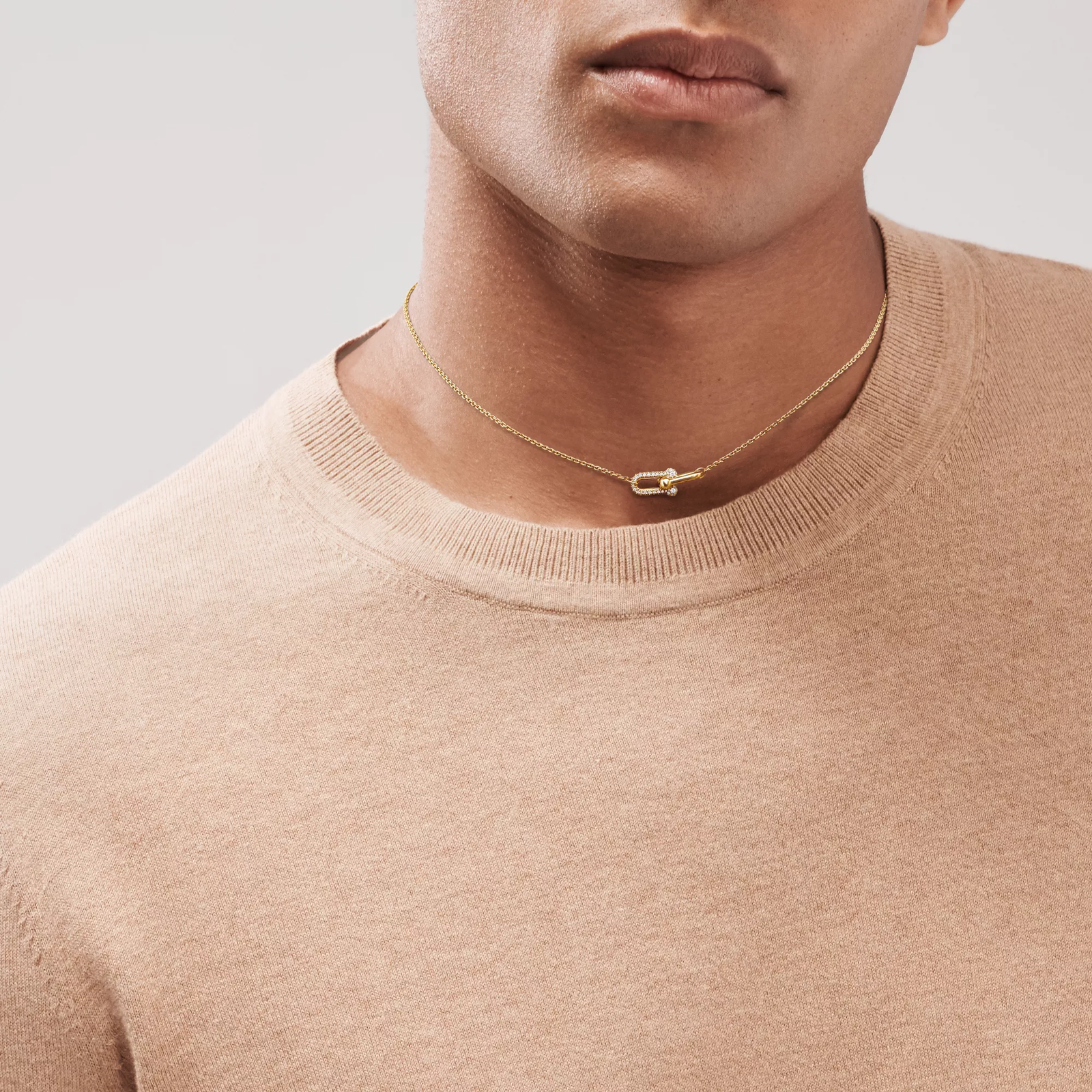 Double Link Pendant in Yellow Gold with Diamonds