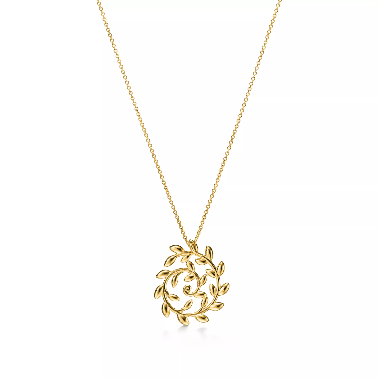 Olive Leaf Circle Pendant in Yellow Gold