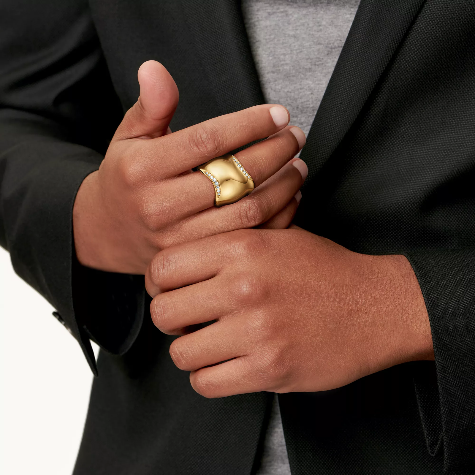 Bone Ring in Yellow Gold with Diamonds