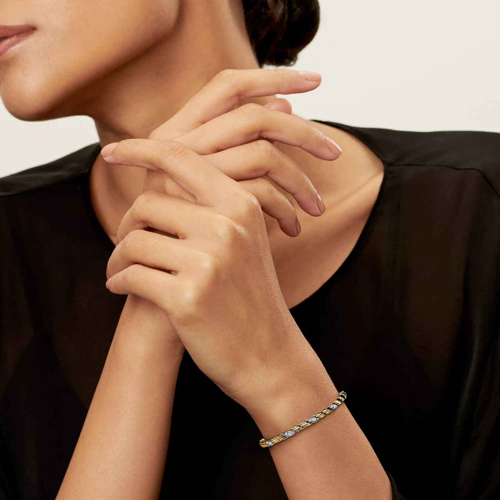 Wings Bracelet in Gold and Platinum with Pave Diamonds
